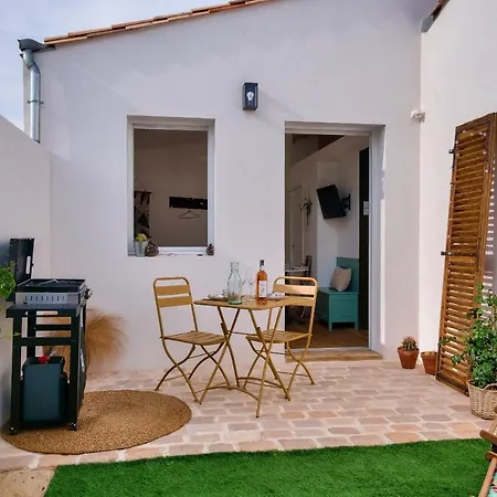 Avec Terrasse A 250 Metres Du Port Rivedoux-Plage