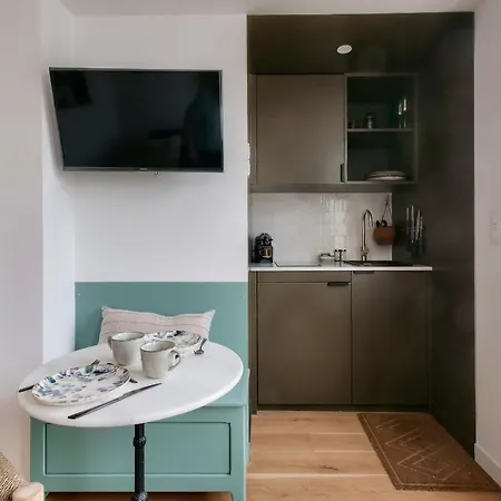 Appartement Avec Terrasse A 250 Metres Du Port *