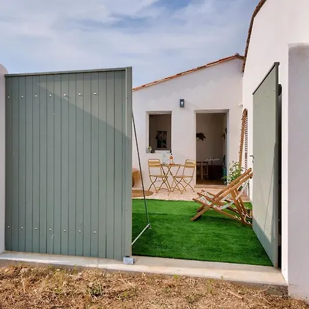 Appartement Avec Terrasse A 250 Metres Du Port